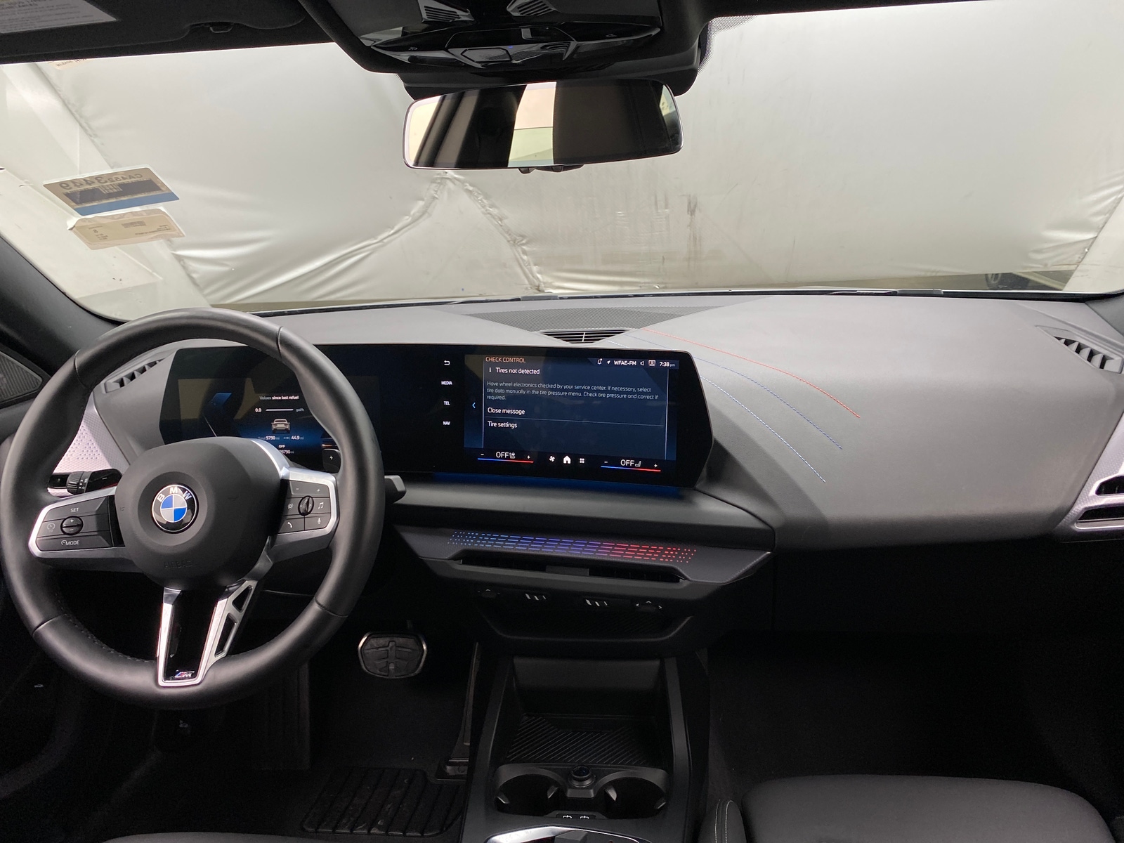 Thumbnail: 2025 BMW 2 Series - 2