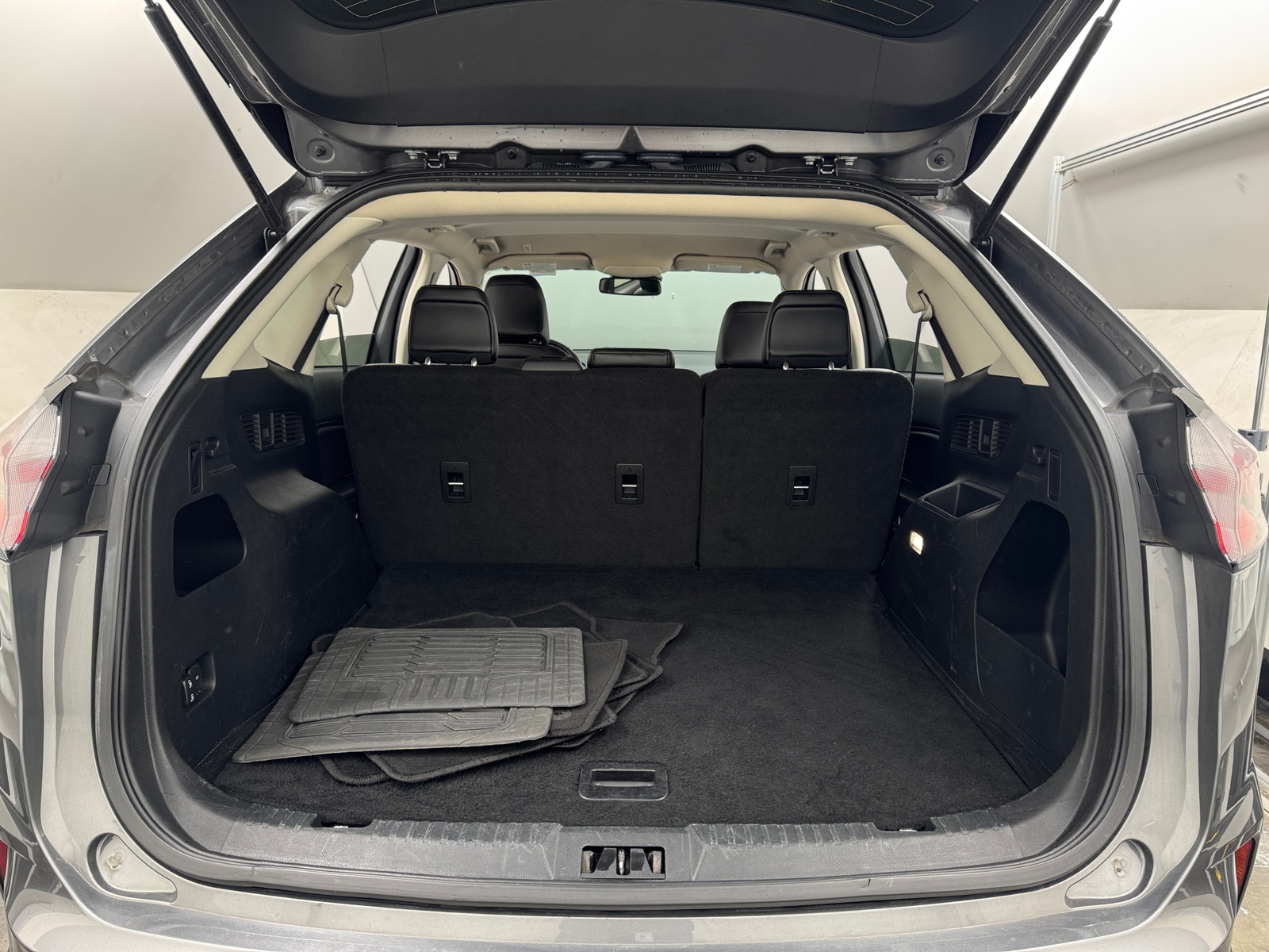 Thumbnail: 2024 Ford Edge - 6