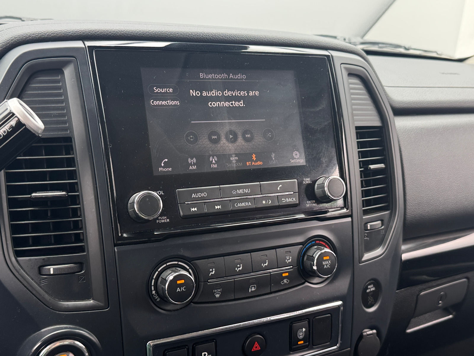 Thumbnail: 2022 Nissan Titan - 4