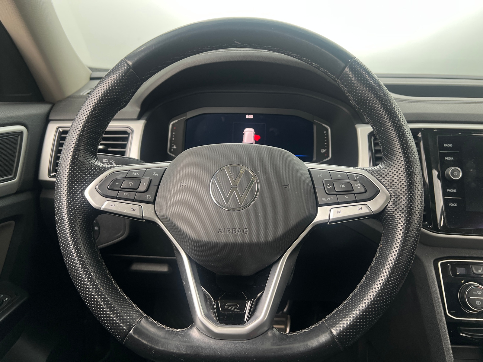 Thumbnail: 2021 Volkswagen Atlas - 4