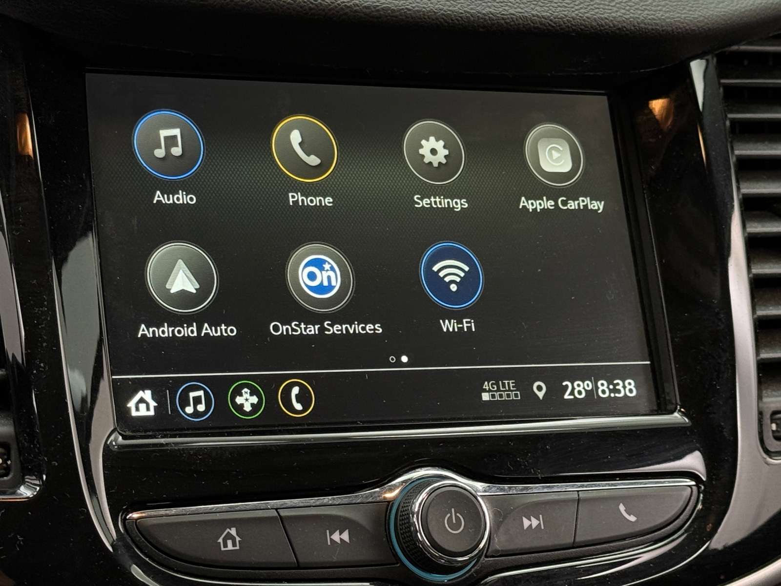 Thumbnail: 2018 Chevrolet Trax - 4