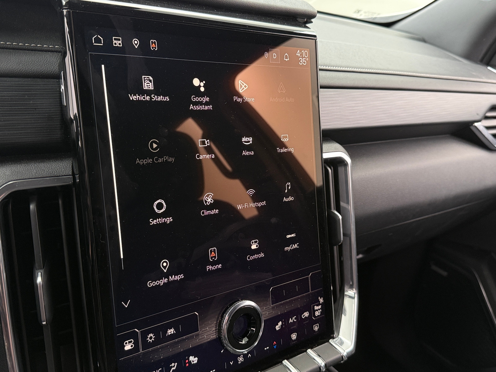 Thumbnail: 2025 GMC Acadia - 4