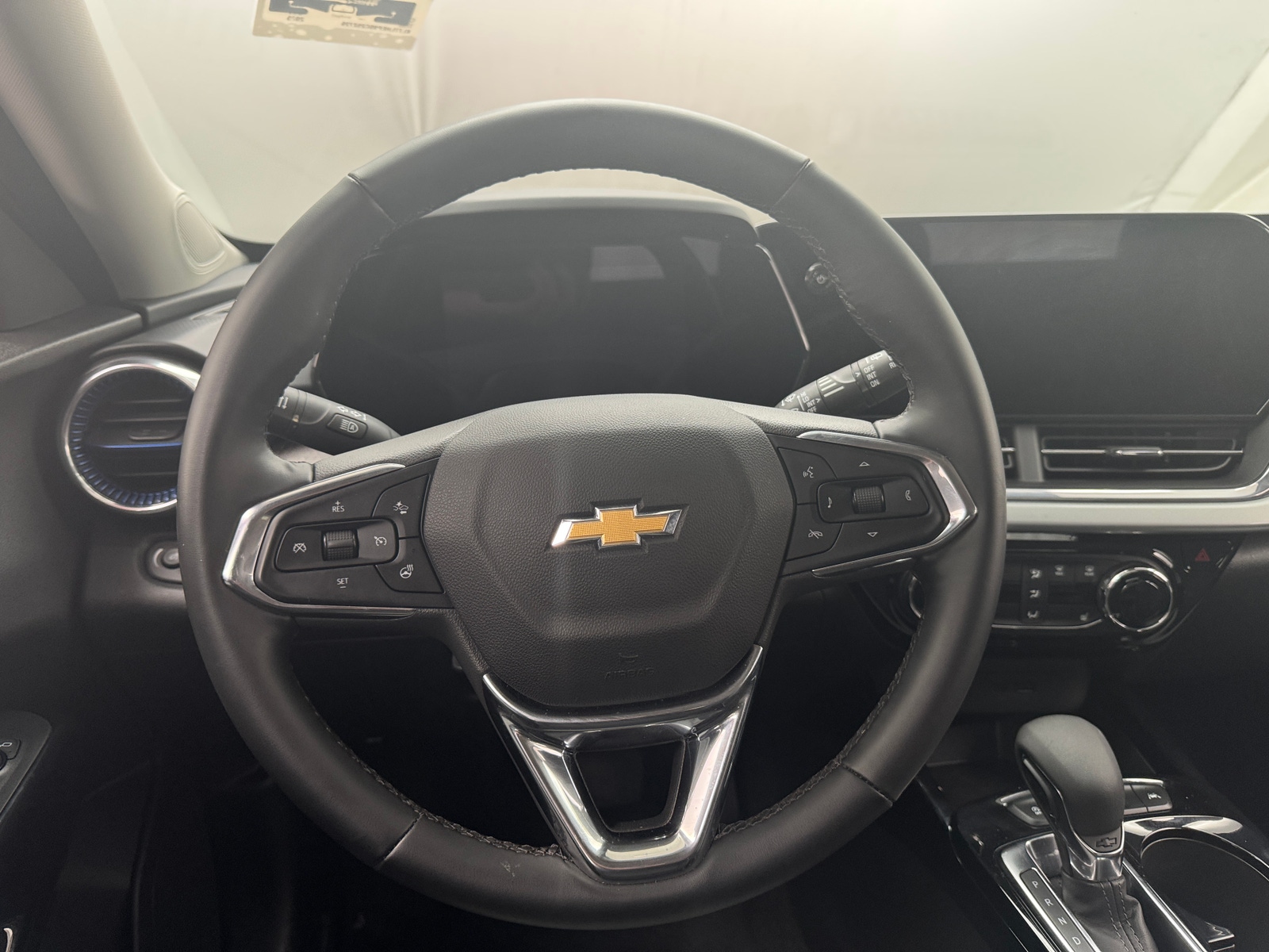 Thumbnail: 2025 Chevrolet Trax - 5