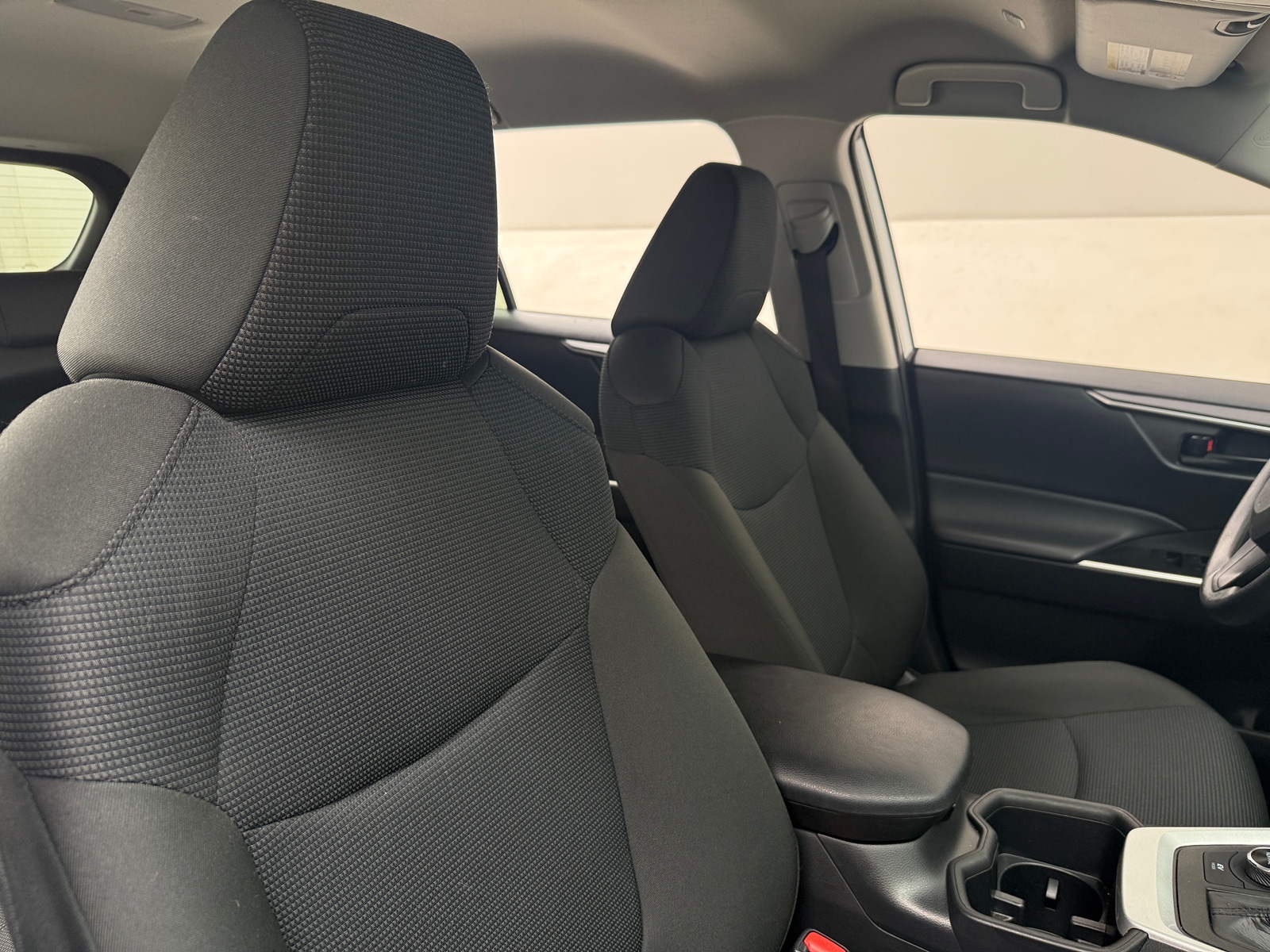 Thumbnail: 2025 Toyota RAV4 - 2