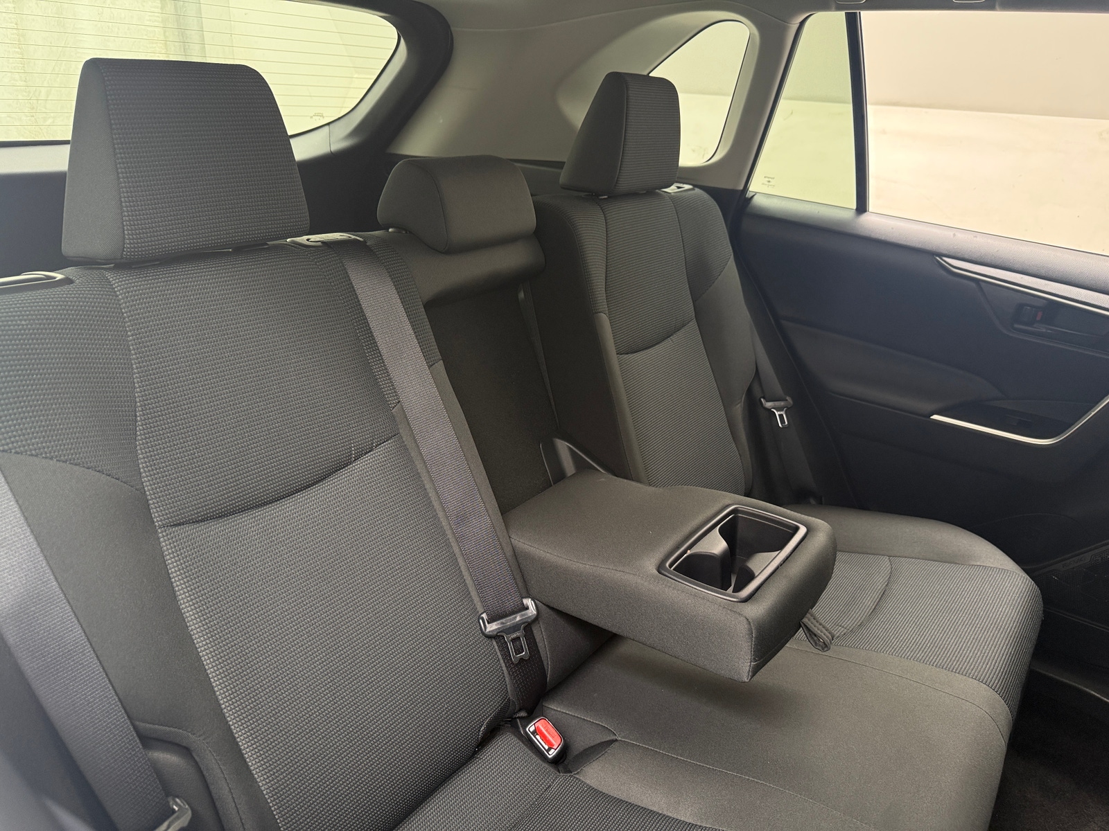 Thumbnail: 2025 Toyota RAV4 - 6