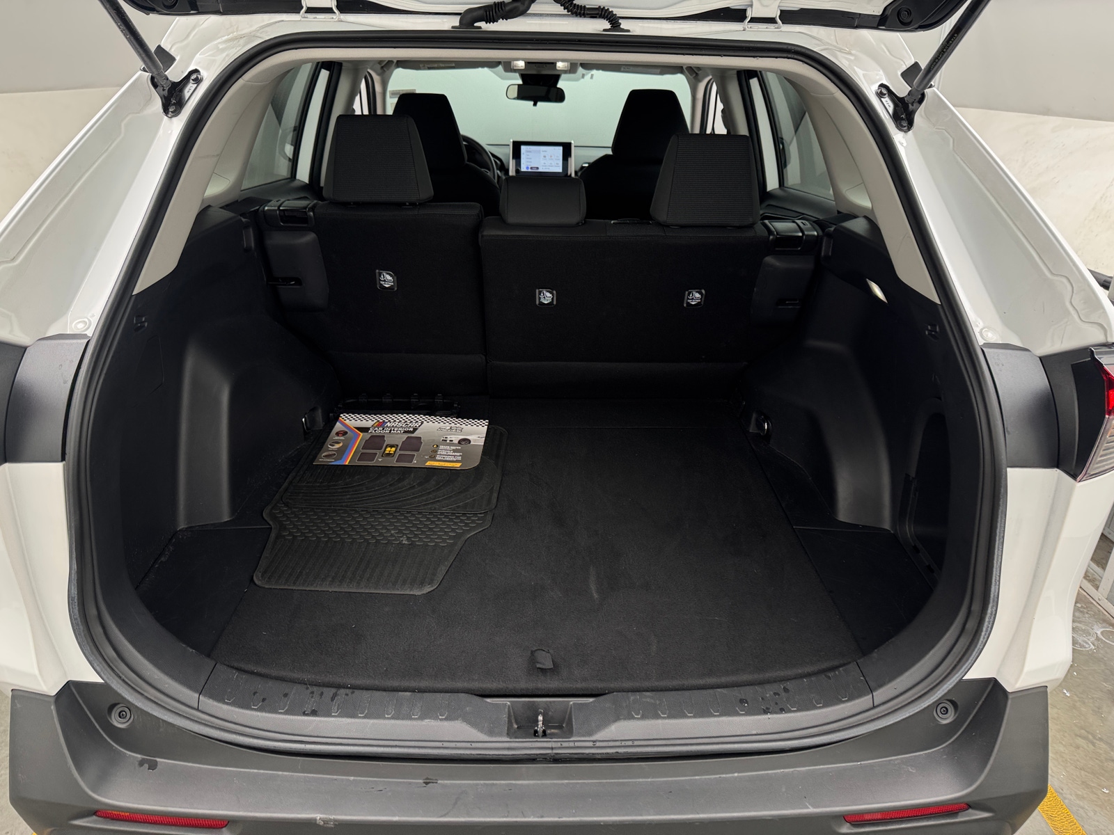 Thumbnail: 2025 Toyota RAV4 - 7