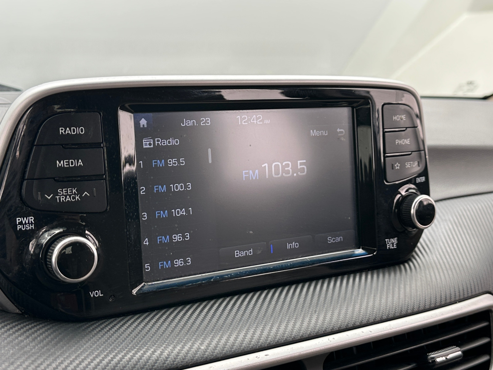 Thumbnail: 2019 Hyundai Tucson - 4
