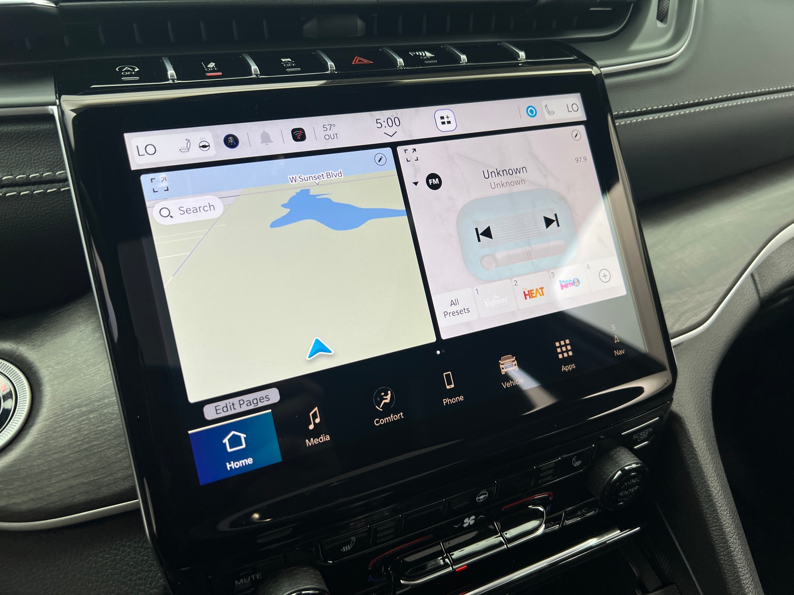 Thumbnail: 2025 Jeep Grand Cherokee - 3