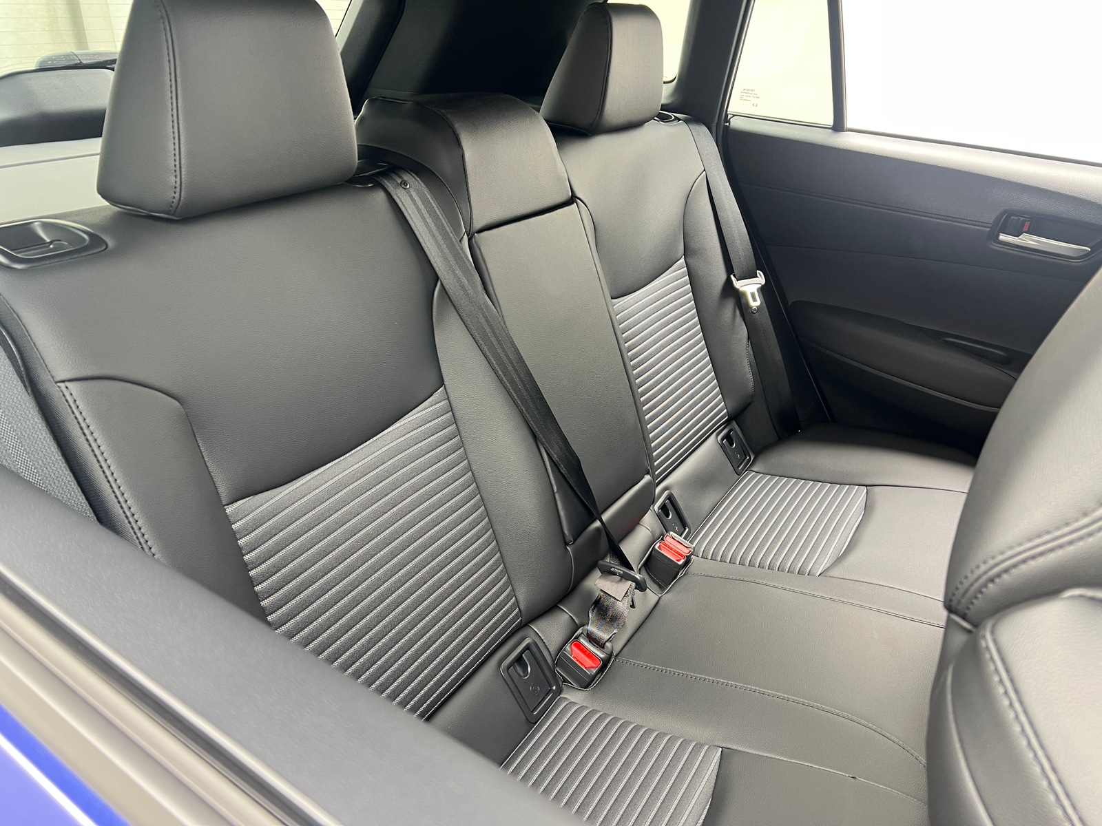 Thumbnail: 2025 Toyota Corolla Cross - 6