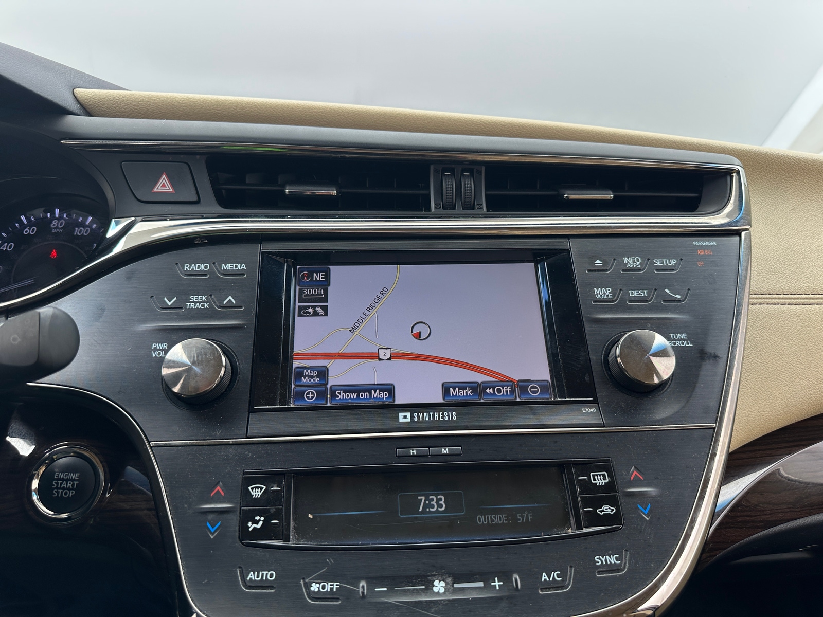 Thumbnail: 2014 Toyota Avalon - 3