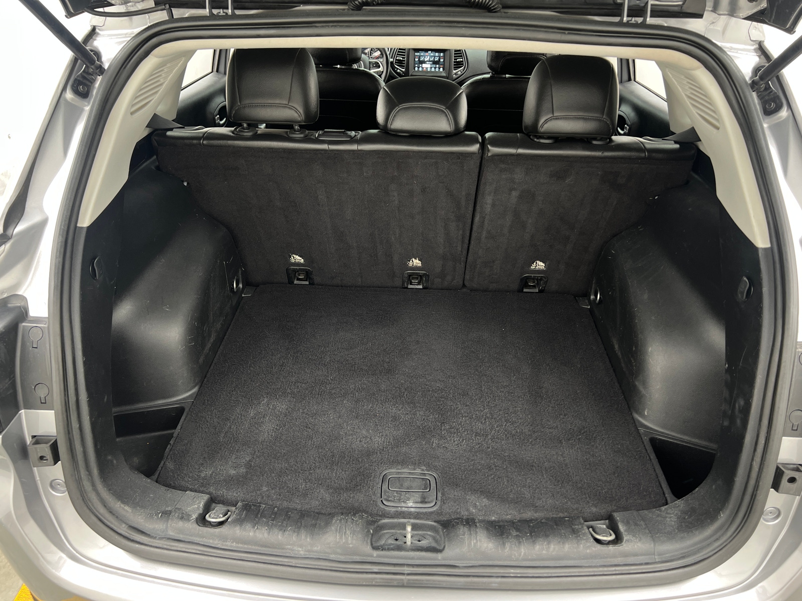 Thumbnail: 2019 Jeep Compass - 7