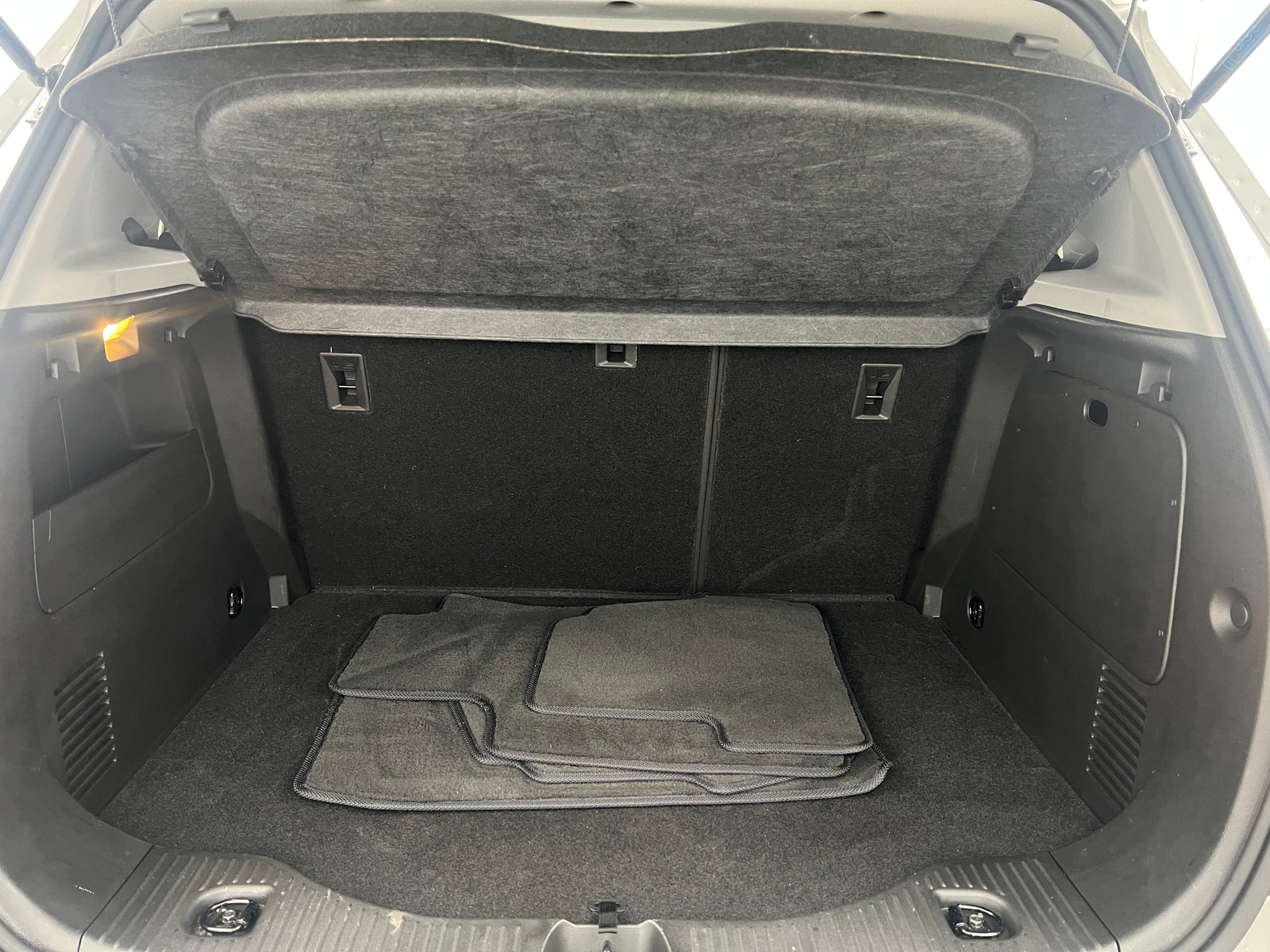 Thumbnail: 2020 Chevrolet Trax - 7