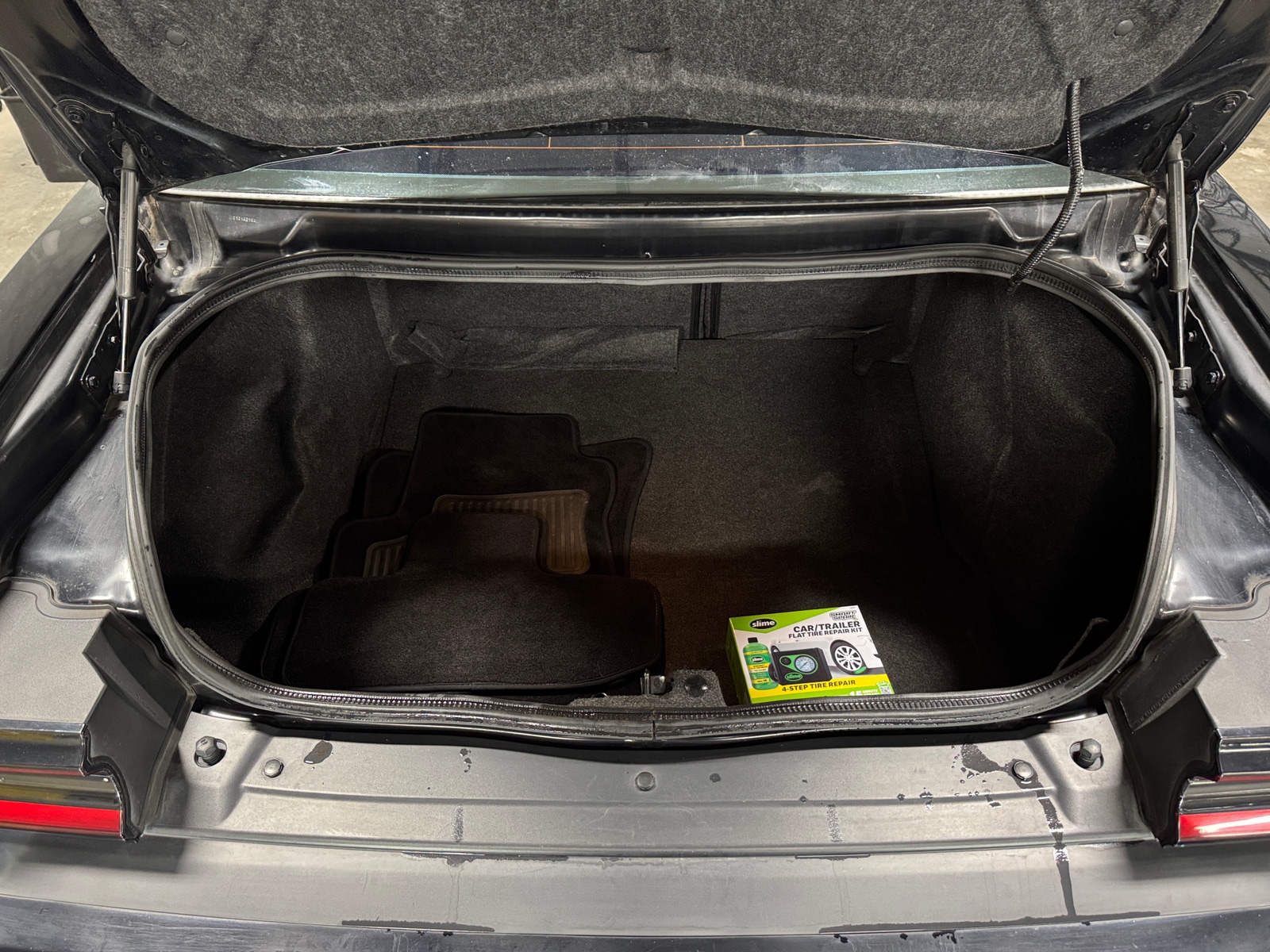 Thumbnail: 2017 Dodge Challenger - 5