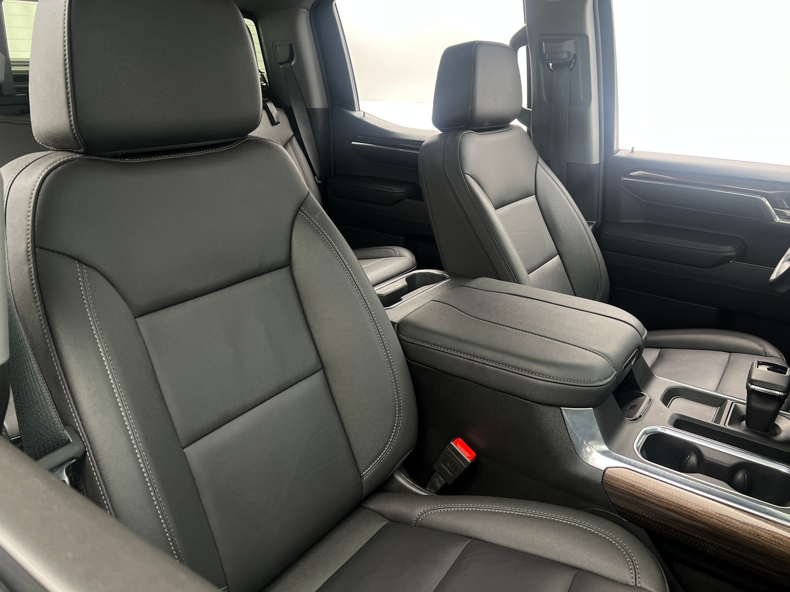 Thumbnail: 2024 Chevrolet Silverado 1500 - 2