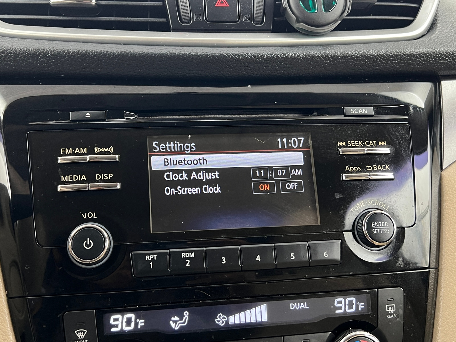 Thumbnail: 2015 Nissan Rogue - 4