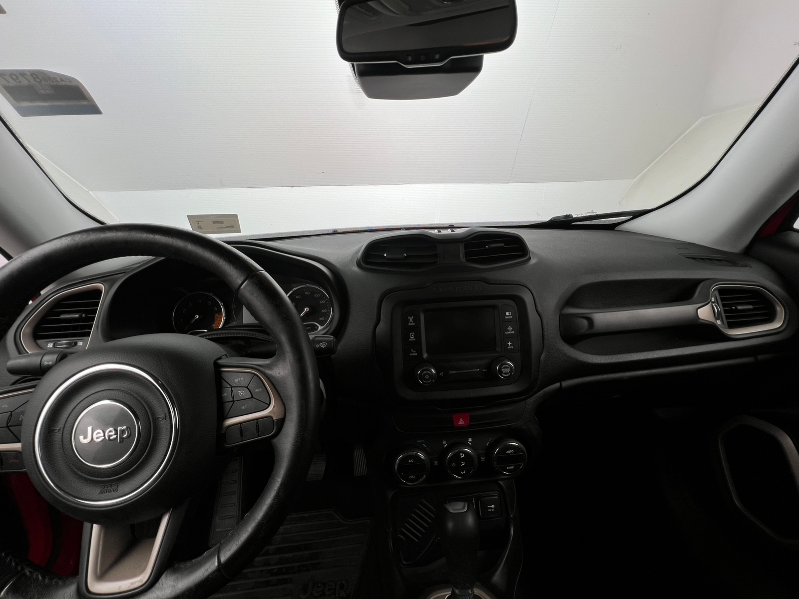 Thumbnail: 2017 Jeep Renegade - 3