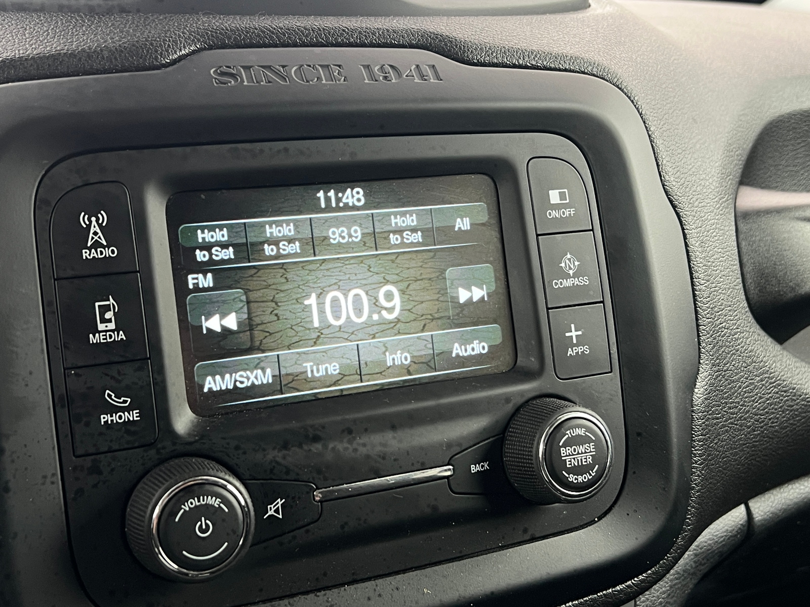 Thumbnail: 2017 Jeep Renegade - 4