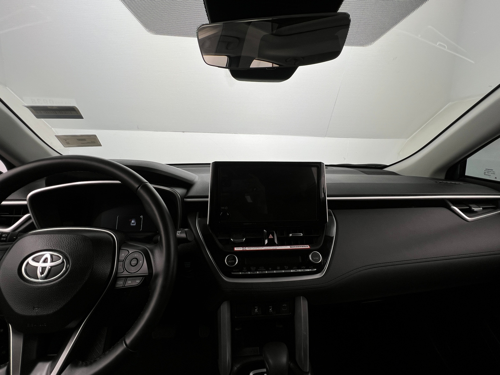 Thumbnail: 2025 Toyota Corolla Cross - 2