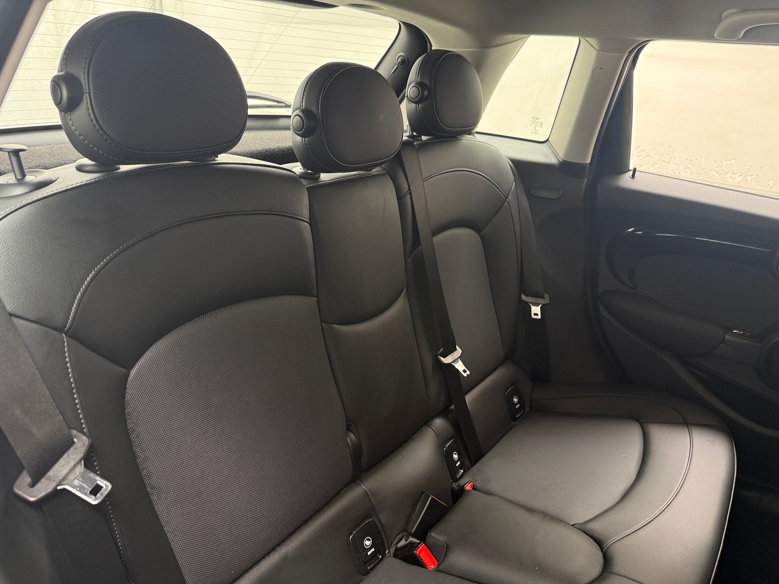 Thumbnail: 2021 MINI Cooper Hardtop - 6