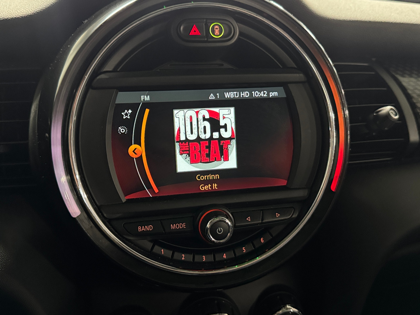 Thumbnail: 2021 MINI Cooper Hardtop - 4