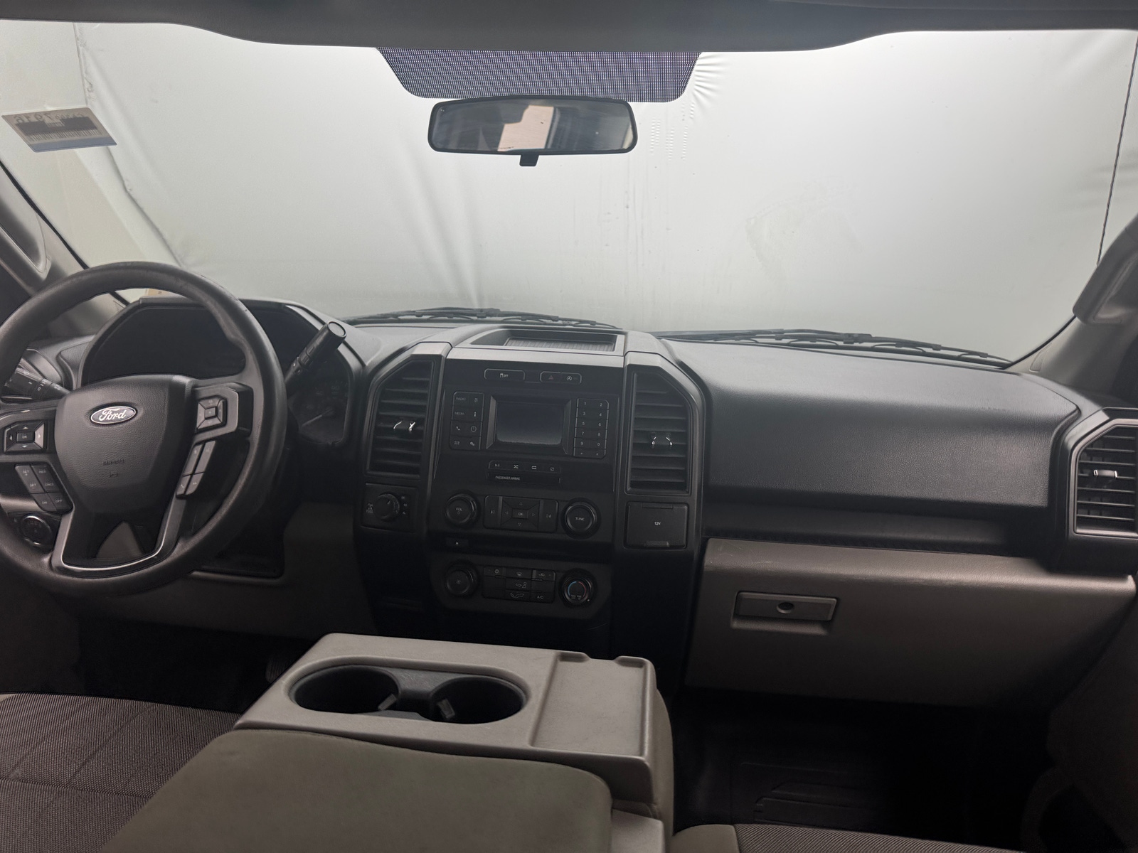 Thumbnail: 2018 Ford Econoline - 3