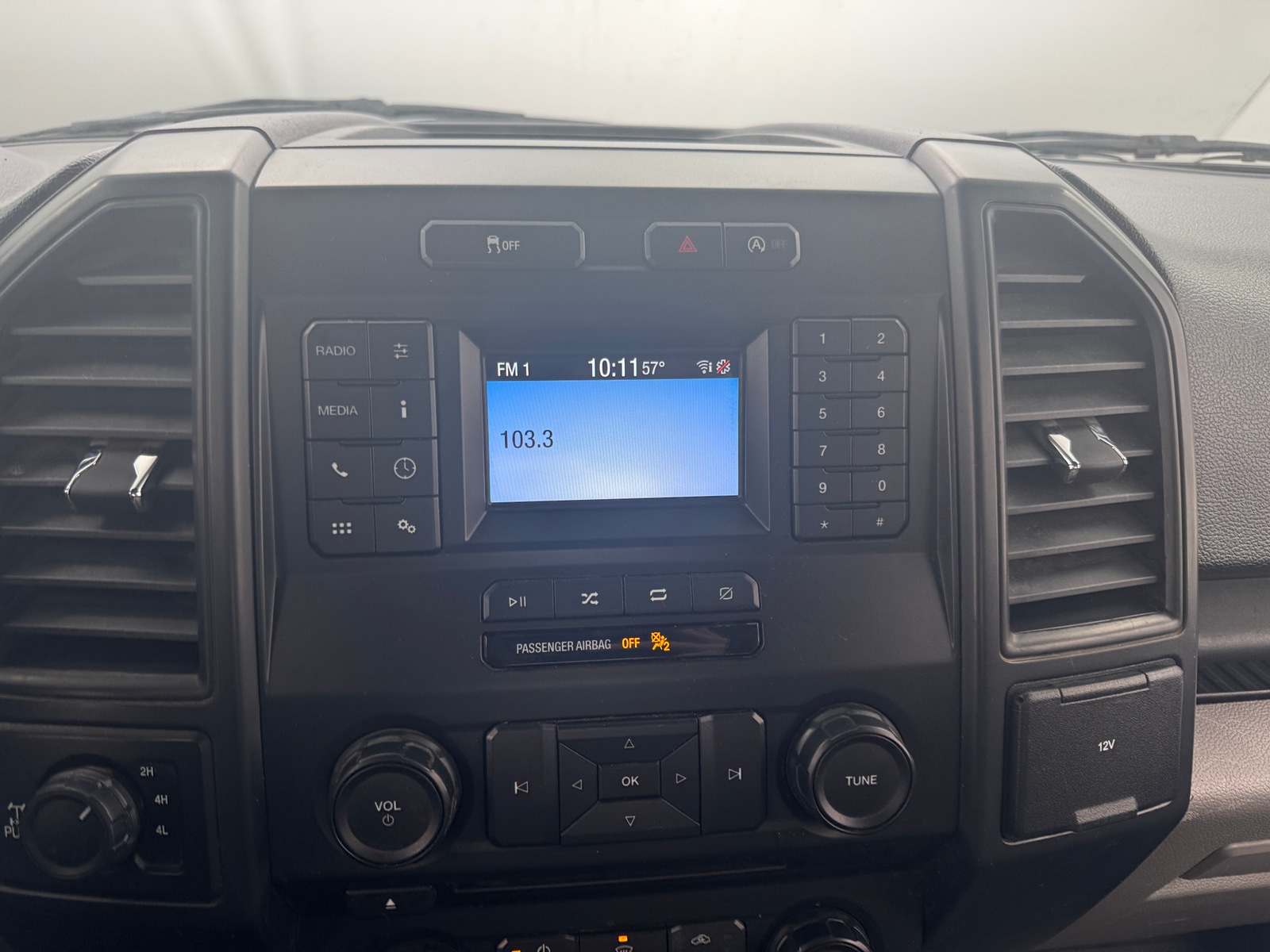 Thumbnail: 2018 Ford Econoline - 4