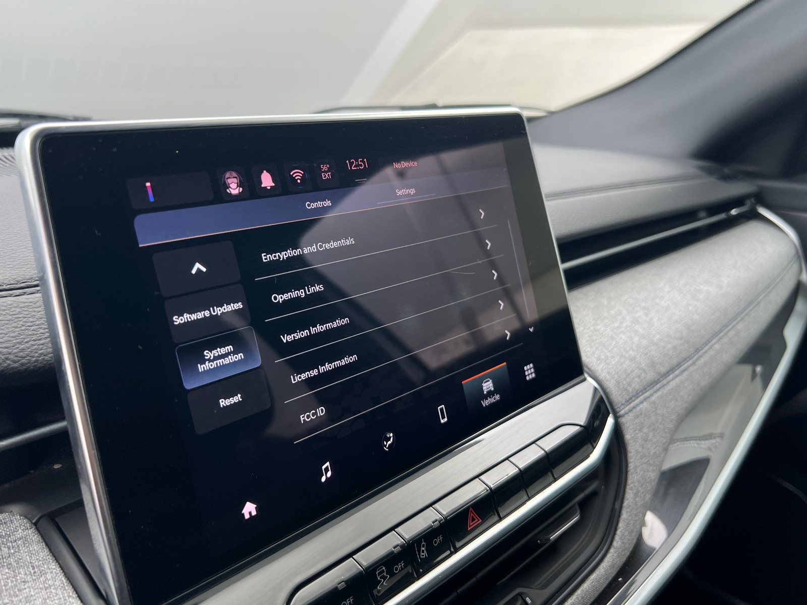 Thumbnail: 2024 Jeep Compass - 4