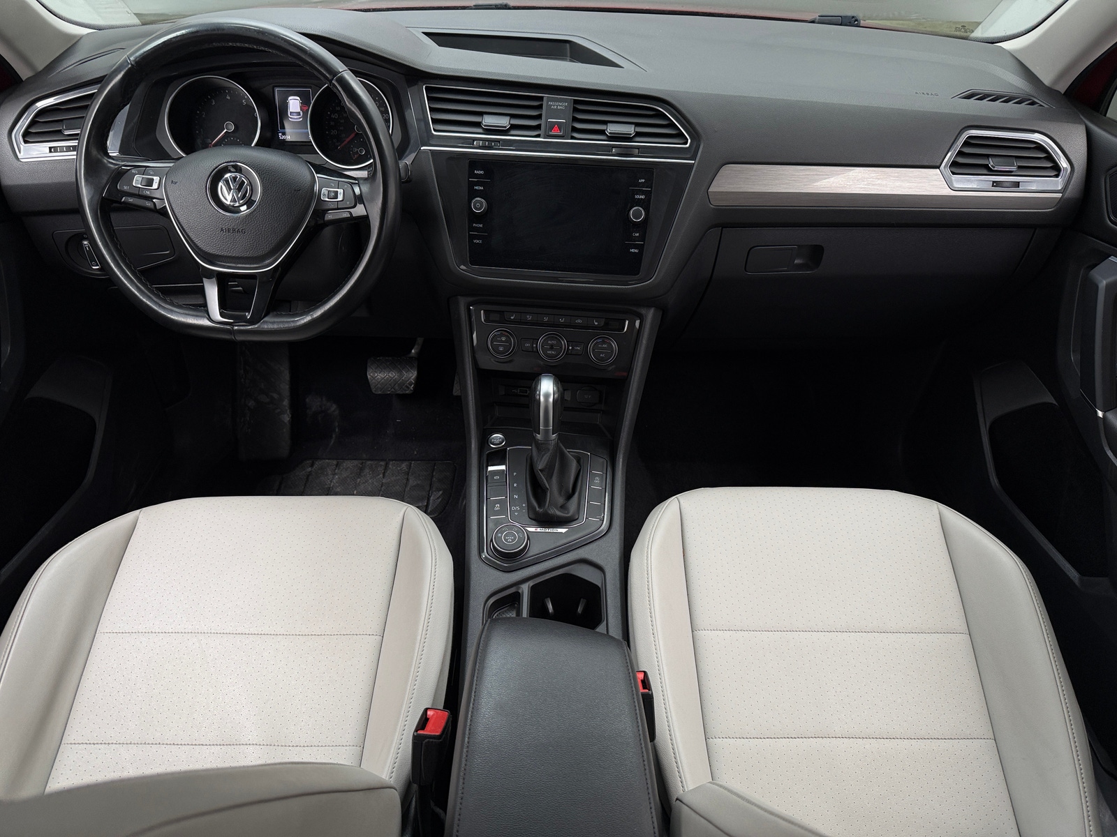 Thumbnail: 2018 Volkswagen Tiguan - 2