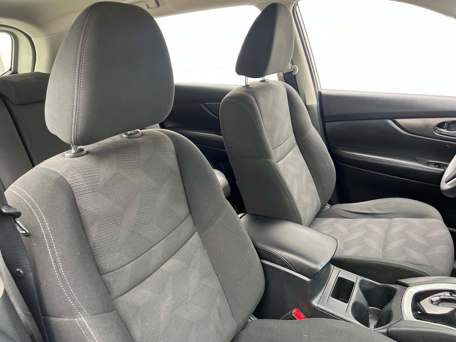 Thumbnail: 2016 Nissan Rogue - 2