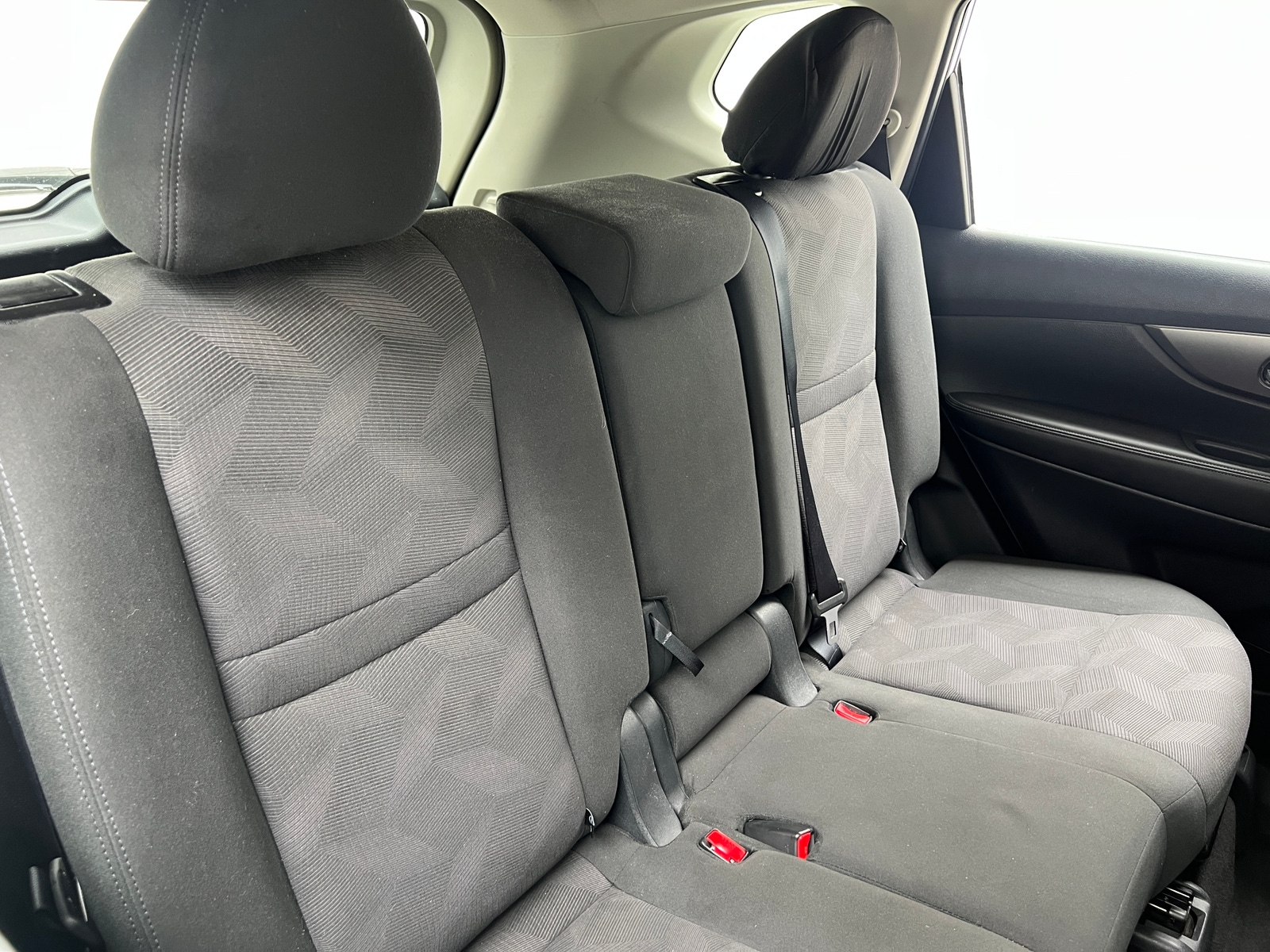 Thumbnail: 2016 Nissan Rogue - 6