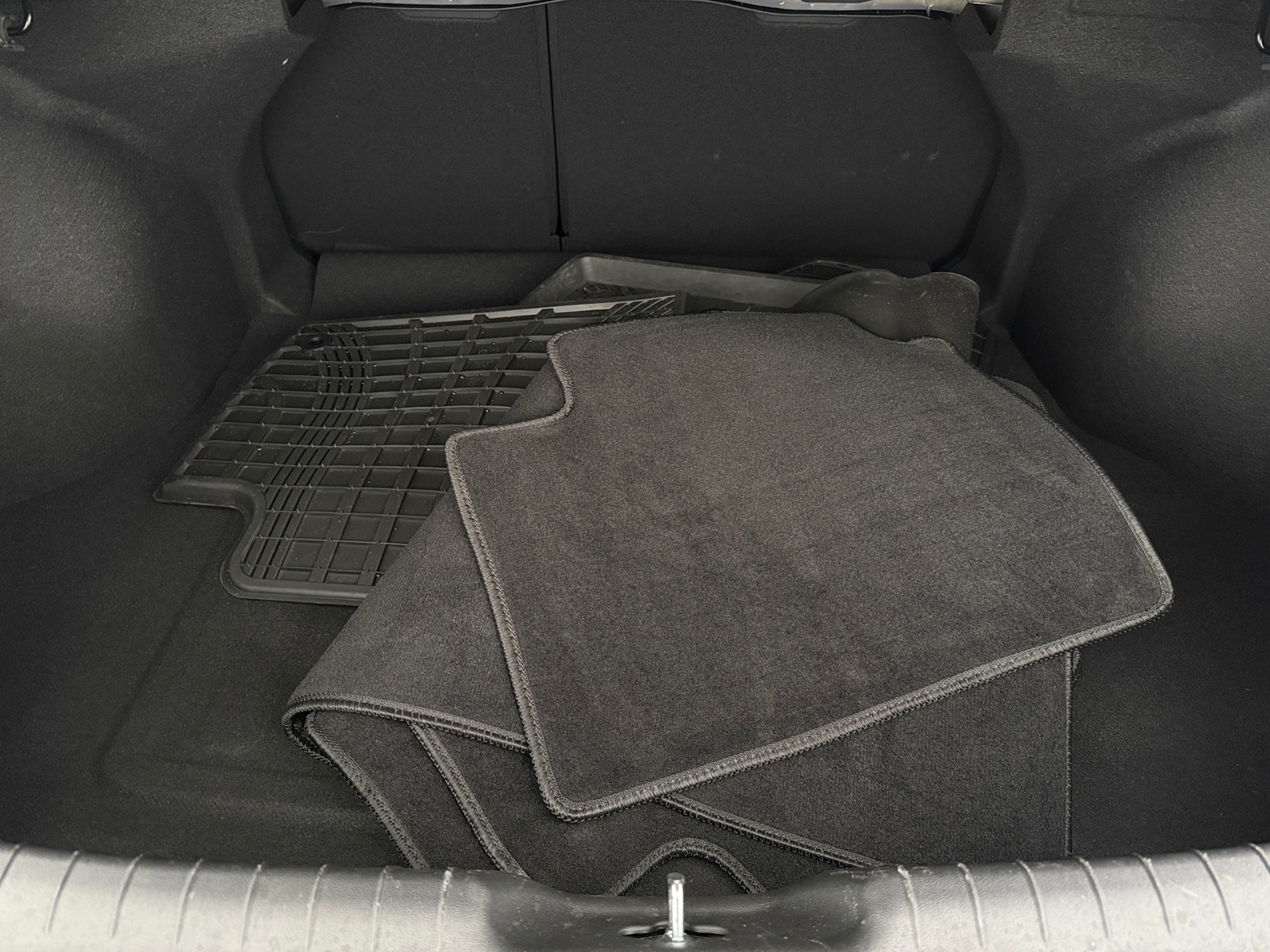 Thumbnail: 2024 Hyundai Elantra - 7