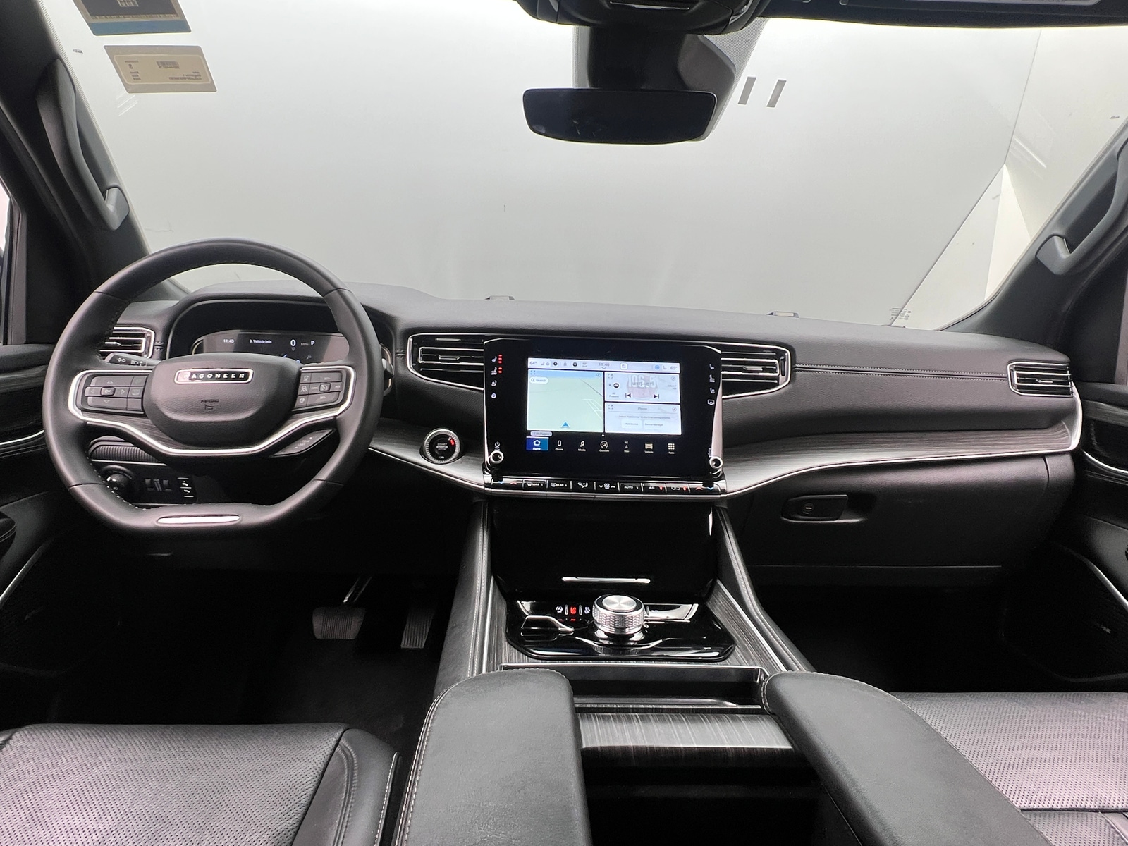 Thumbnail: 2024 Jeep Wagoneer - 2