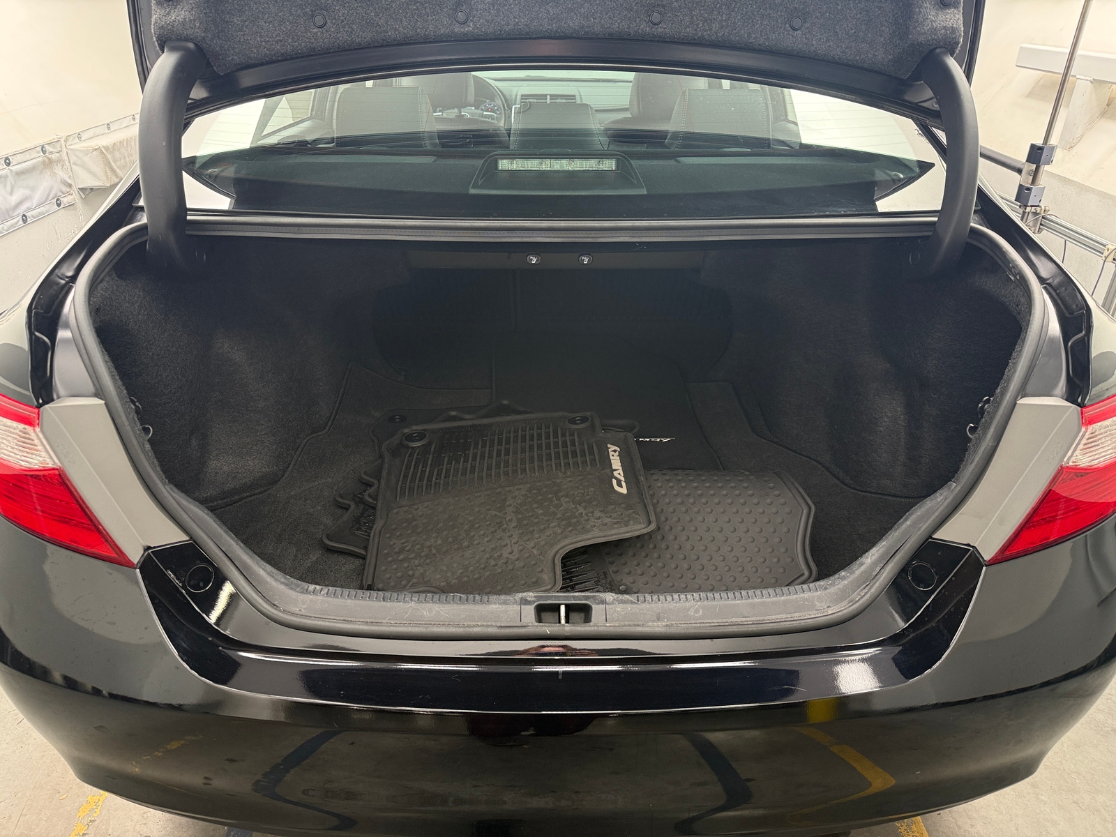 Thumbnail: 2015 Toyota Camry - 6