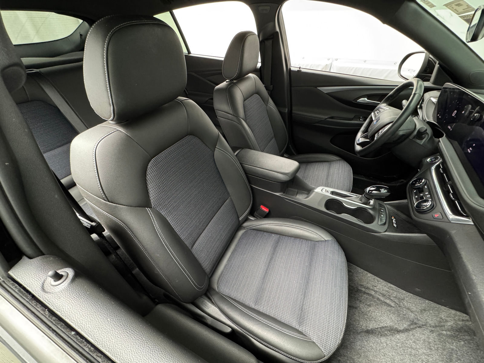 Thumbnail: 2024 Buick Envista - 2