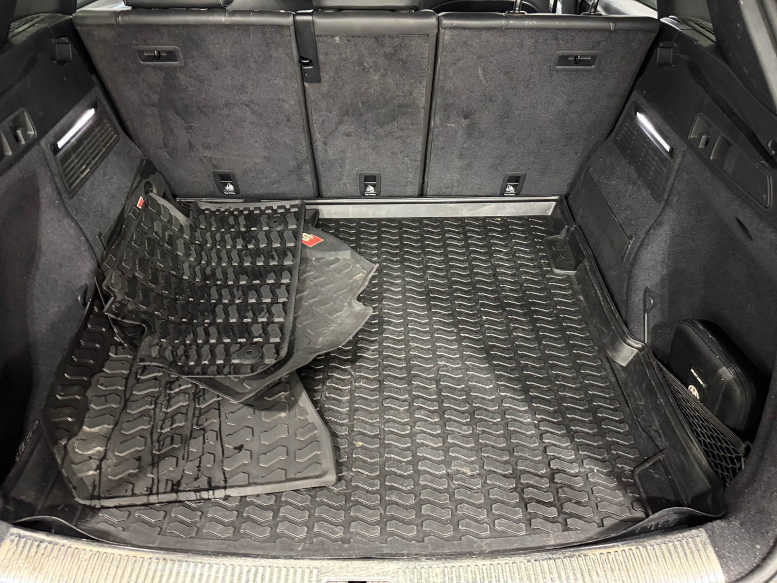 Thumbnail: 2019 Audi SQ5 - 6