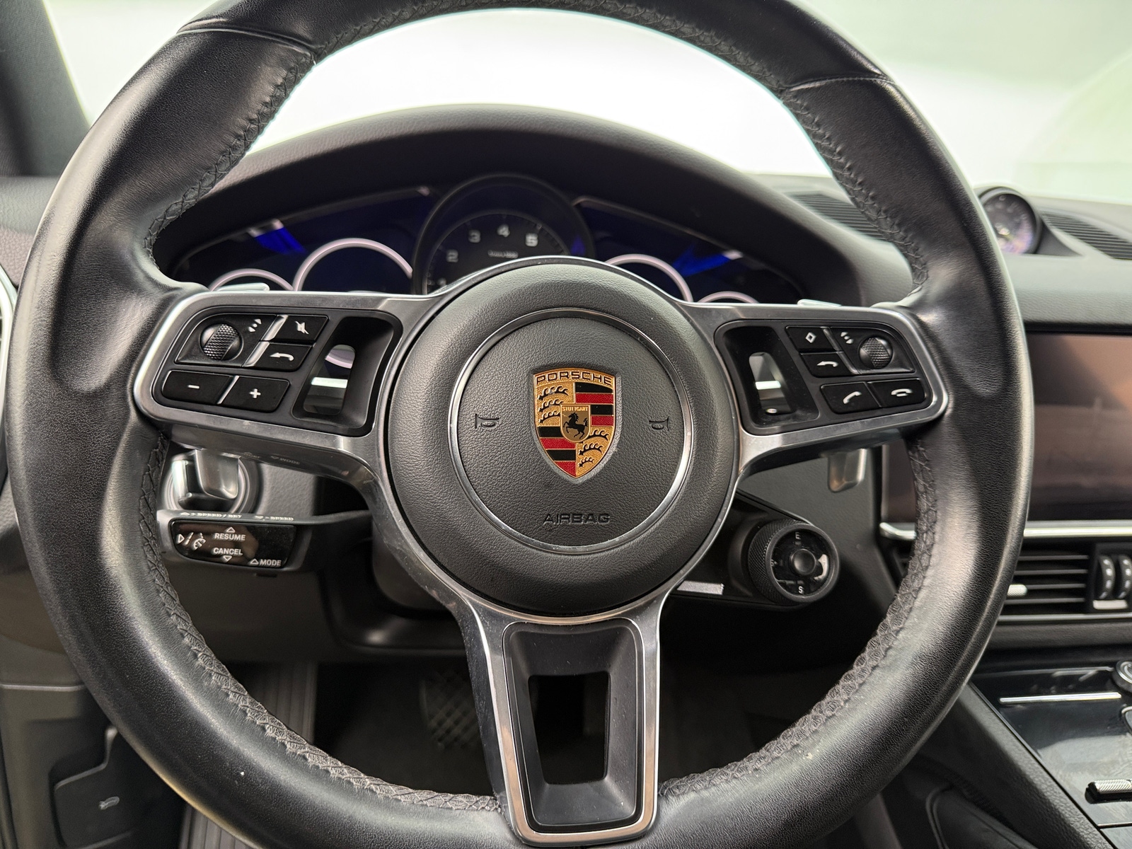 Thumbnail: 2022 Porsche Cayenne - 4