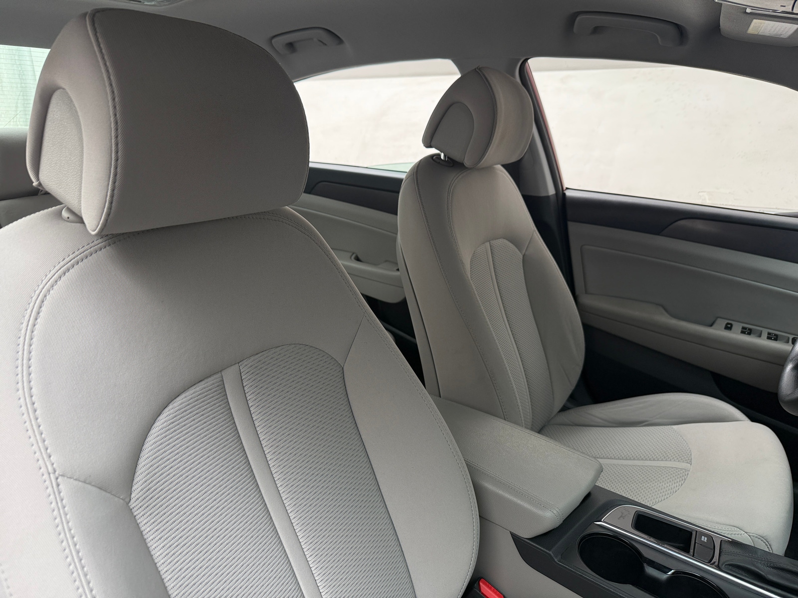 Thumbnail: 2016 Hyundai Sonata - 2