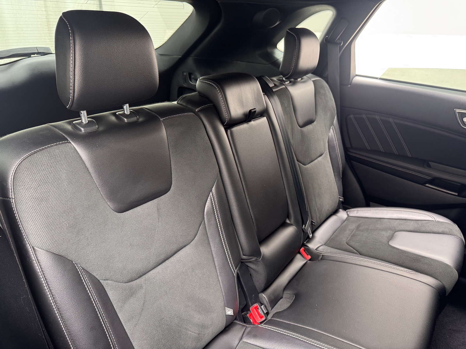 Thumbnail: 2021 Ford Edge - 5