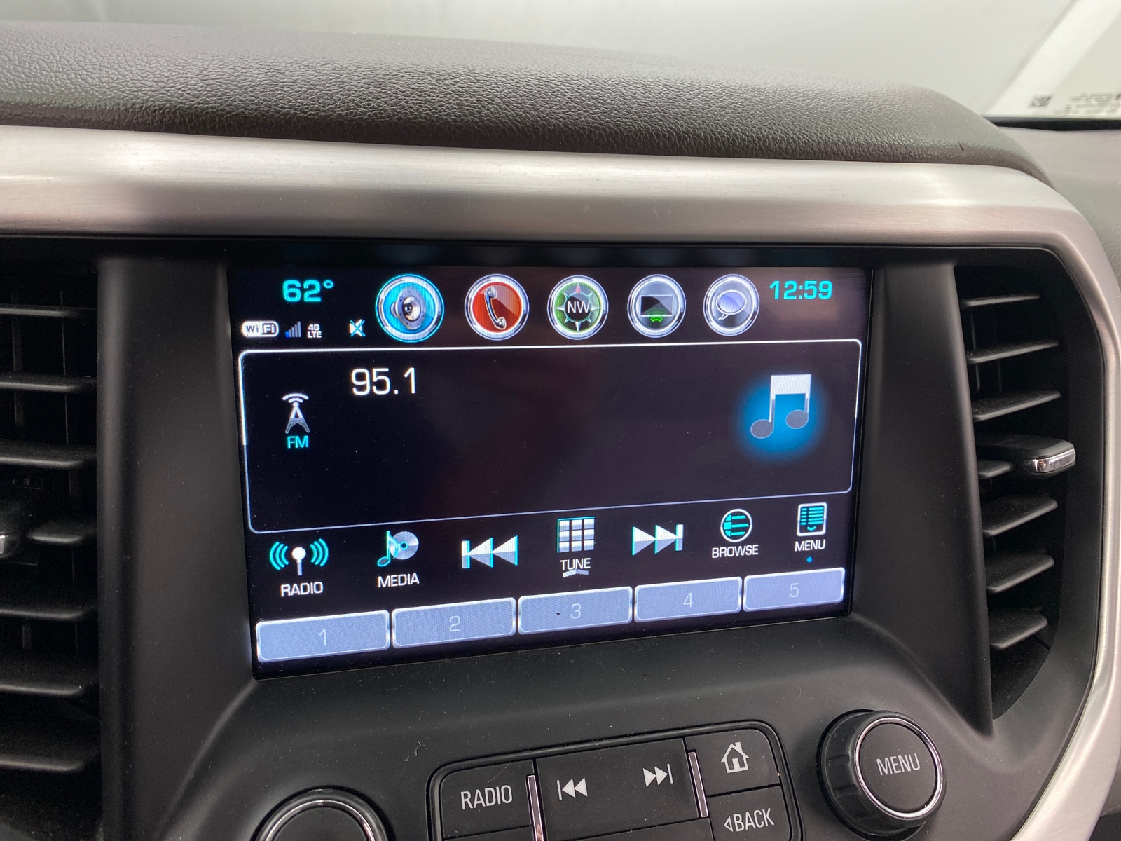 Thumbnail: 2019 GMC Acadia - 3