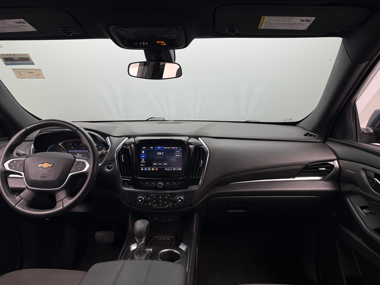 Thumbnail: 2023 Chevrolet Traverse - 3