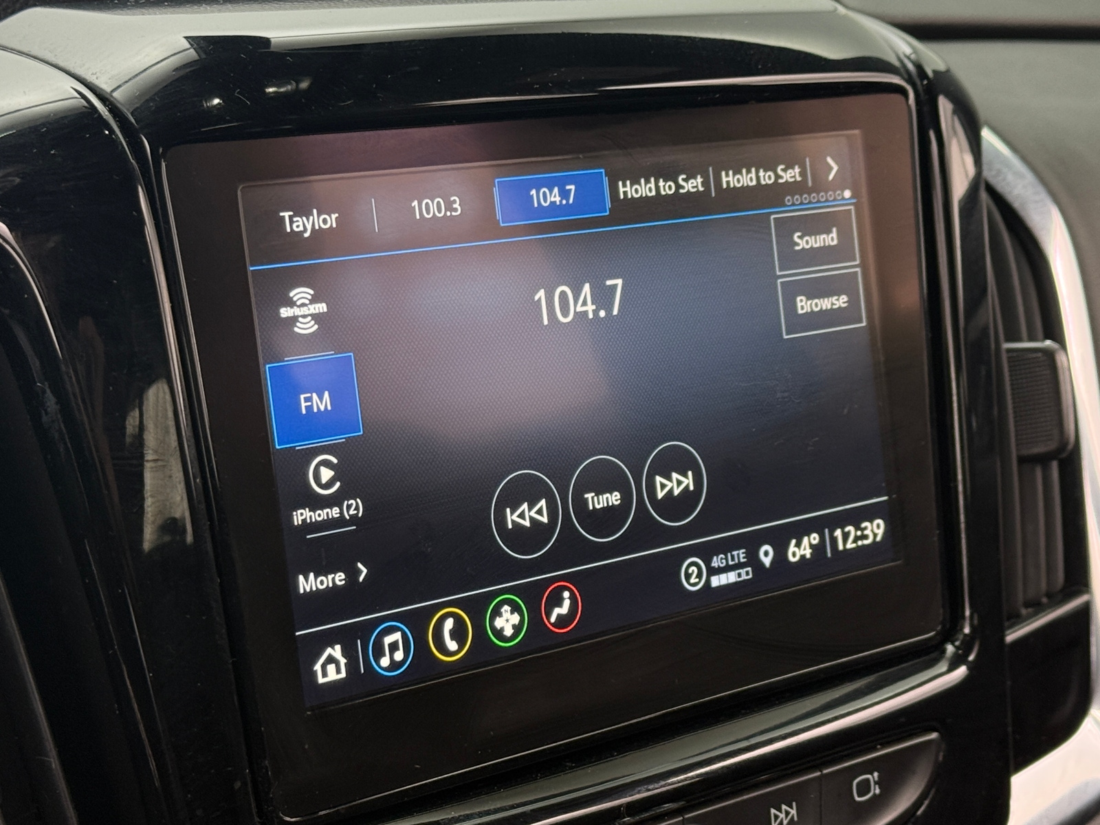 Thumbnail: 2023 Chevrolet Traverse - 4