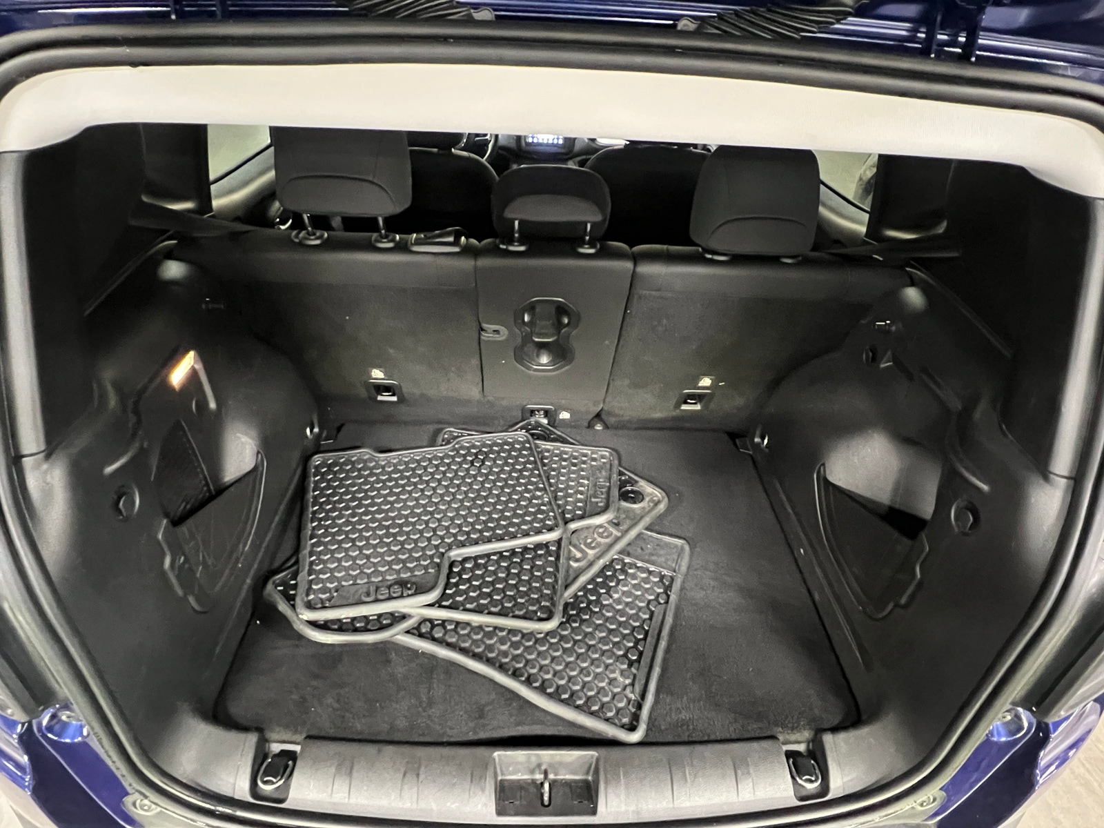 Thumbnail: 2021 Jeep Renegade - 7