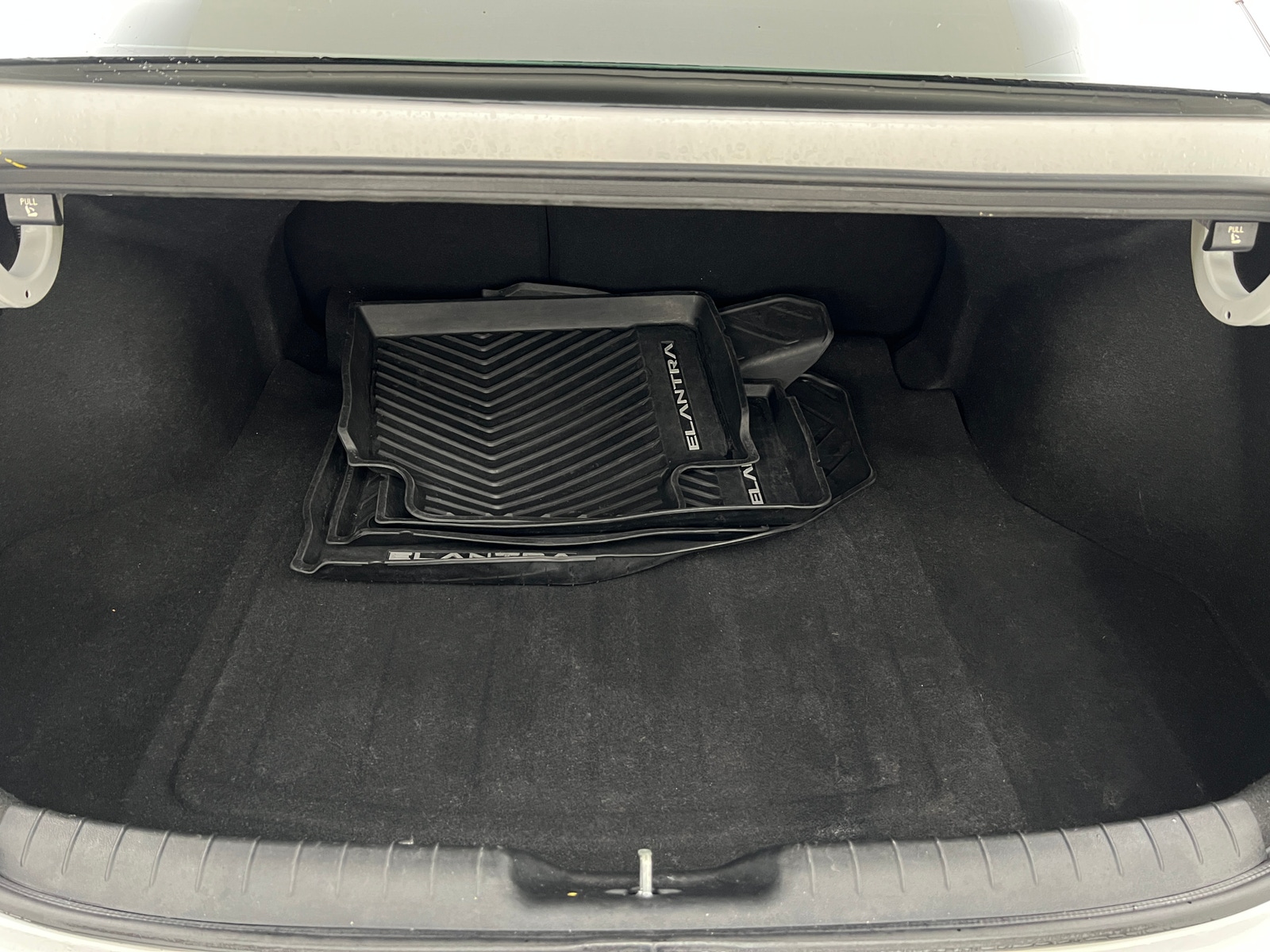 Thumbnail: 2024 Hyundai Elantra - 7