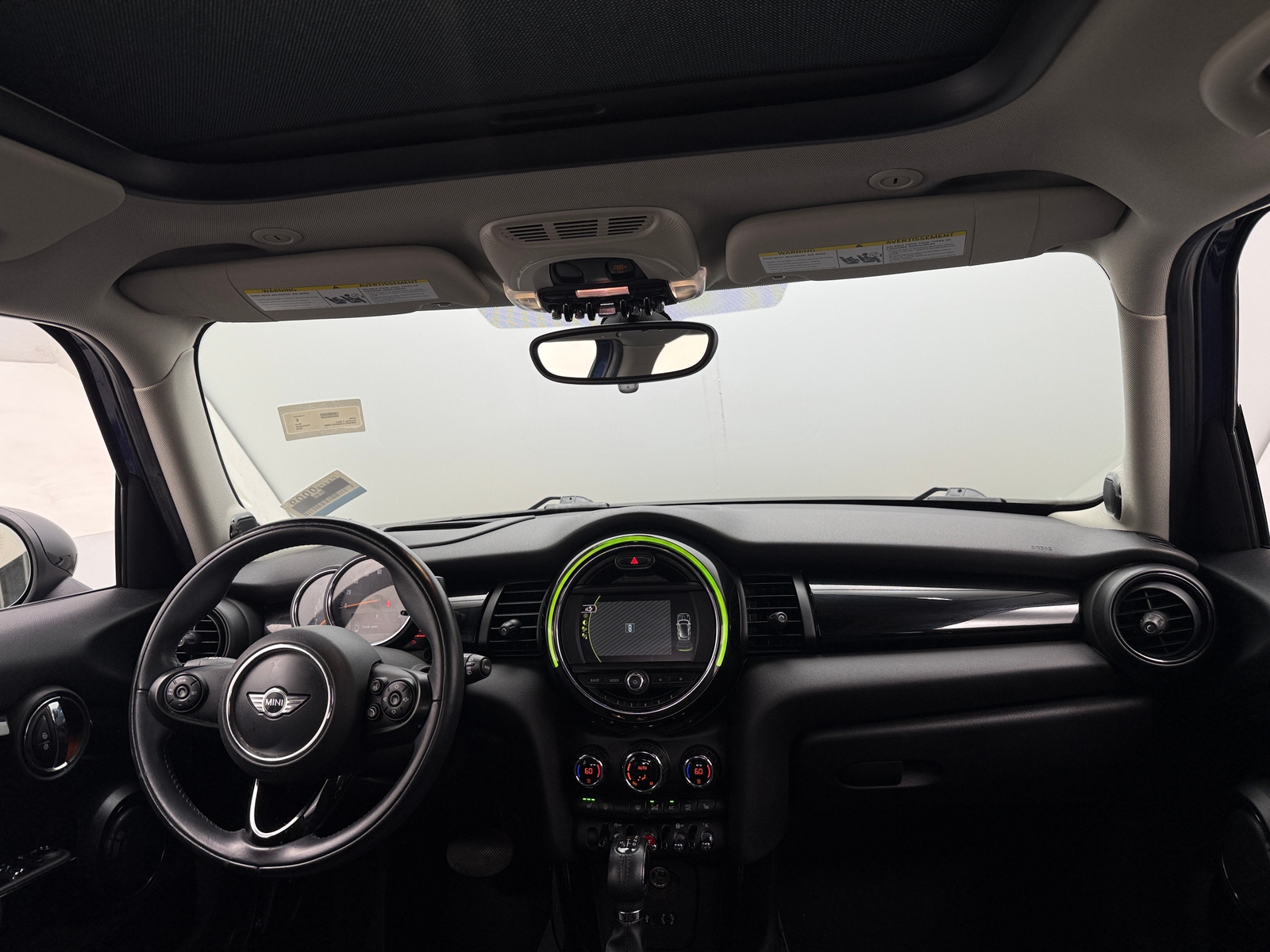 Thumbnail: 2016 MINI Cooper Hardtop - 2
