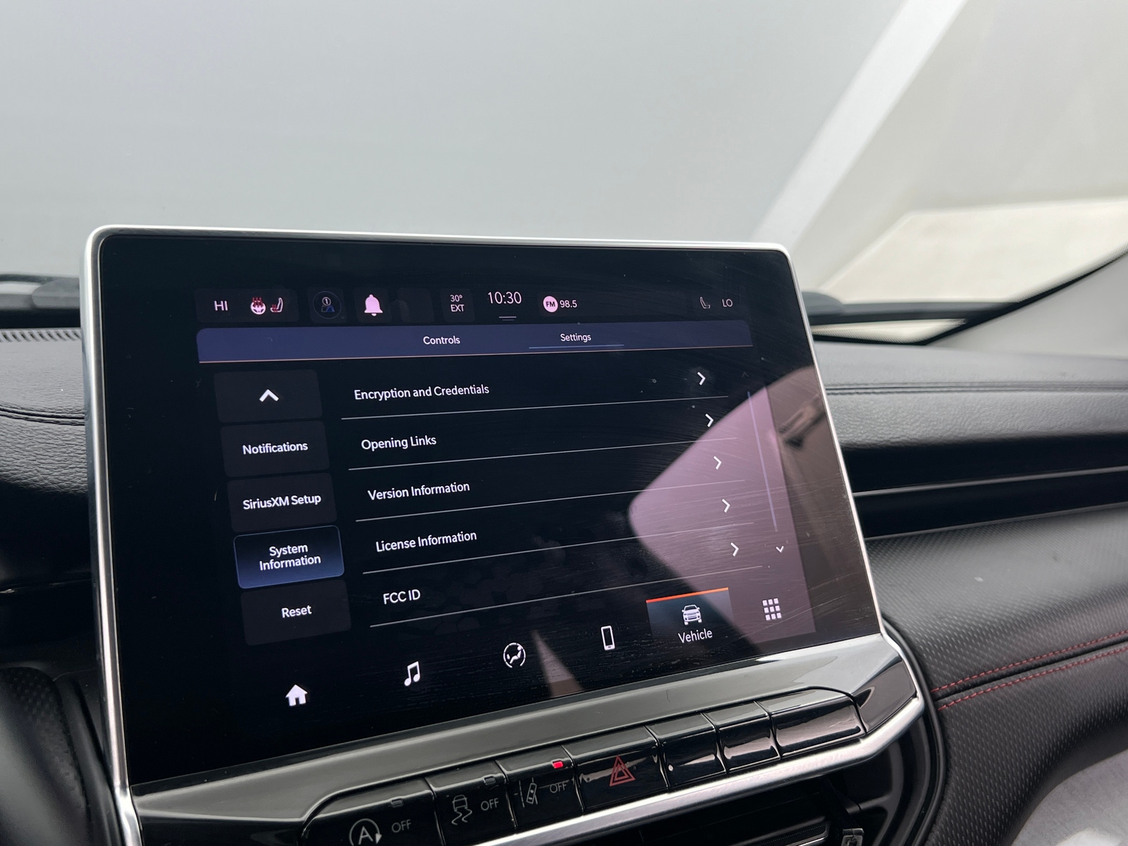 Thumbnail: 2022 Jeep Compass - 3