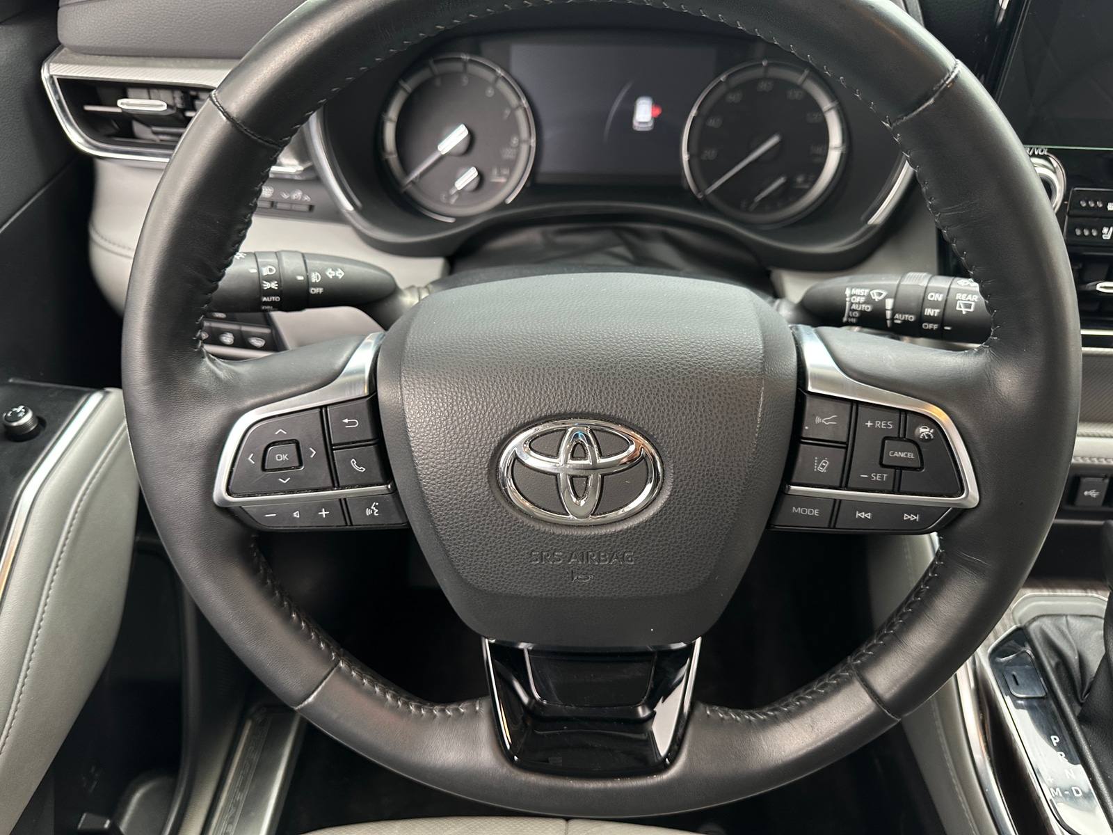 Thumbnail: 2021 Toyota Highlander - 4