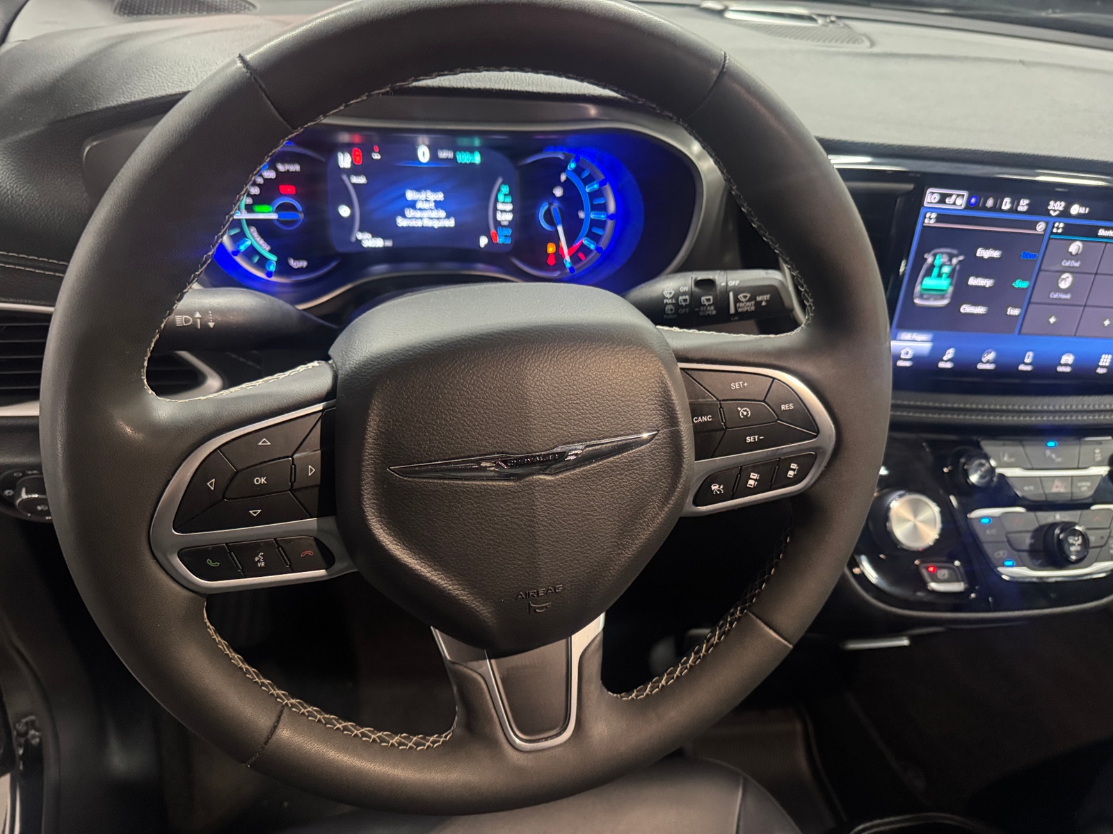 Thumbnail: 2025 Chrysler Pacifica - 4