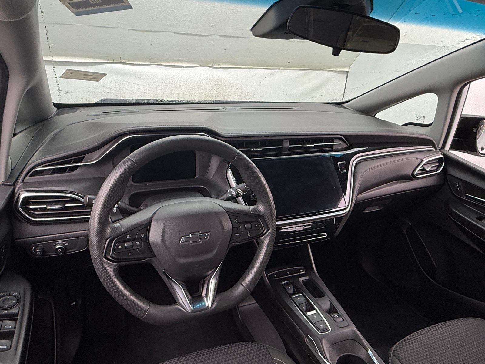 Thumbnail: 2023 Chevrolet Bolt EV - 3