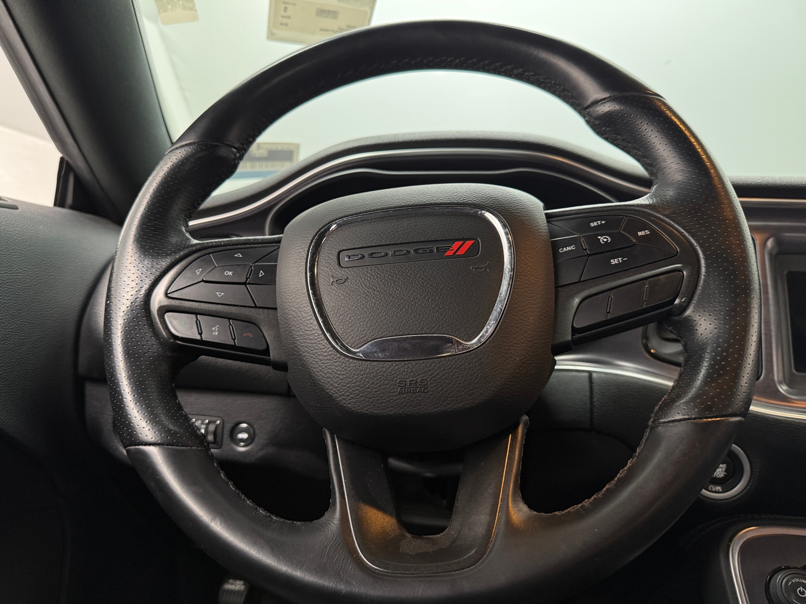 Thumbnail: 2018 Dodge Challenger - 4