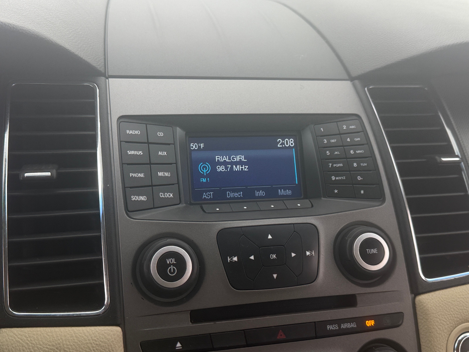 Thumbnail: 2019 Ford Taurus - 4